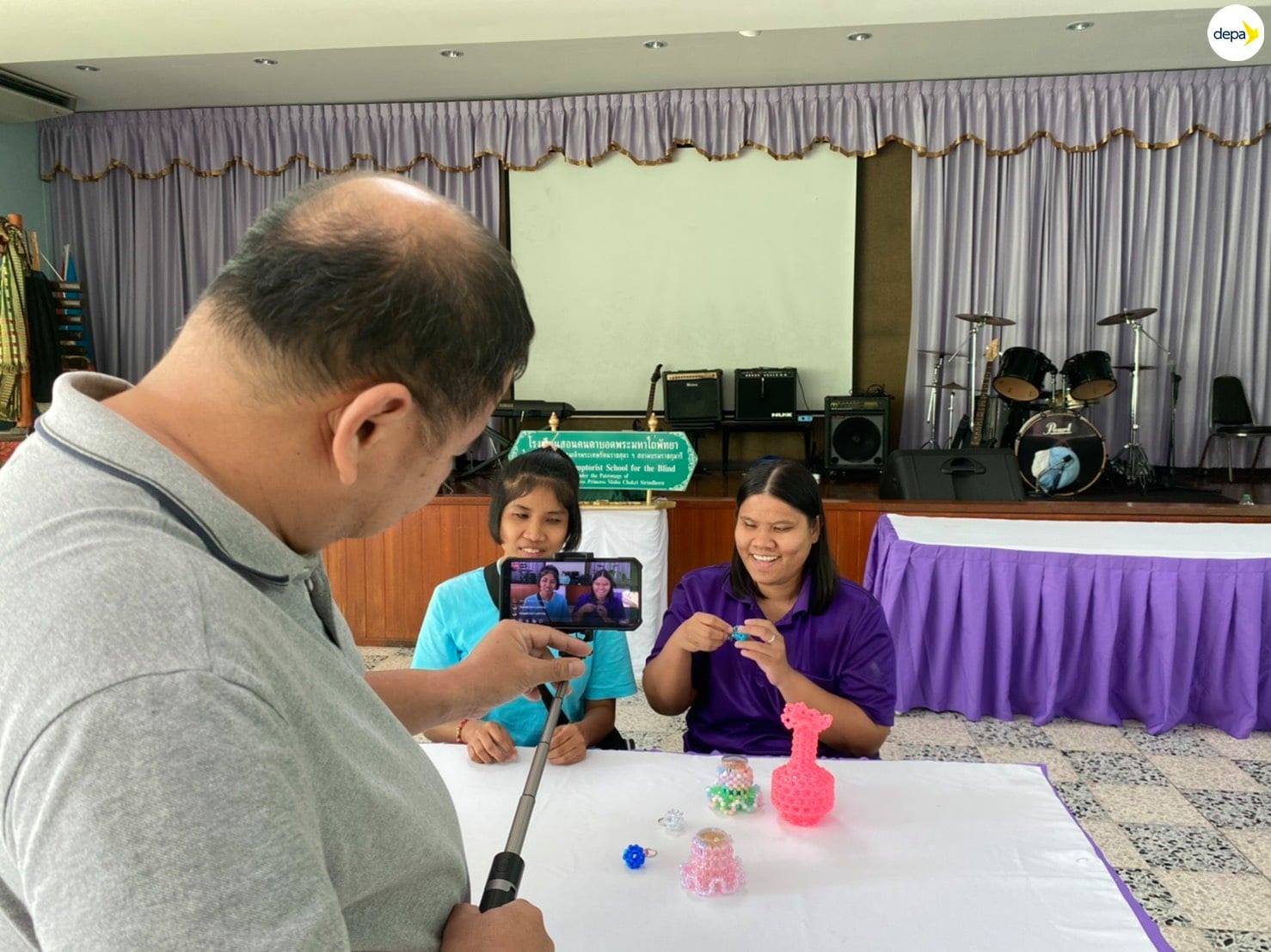 ดีป้า อัพสกิลล้ำ สร้างทักษะดิจิทัลนักเล่าเรื่องสร้างสรรค์โดยคนพิการทางสายตา