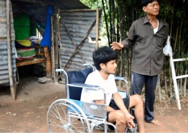 หนุ่มพิการอัมพาตครึ่งท่อนใจสู้ของานทำช่วยแบ่งเบาภาระแม่